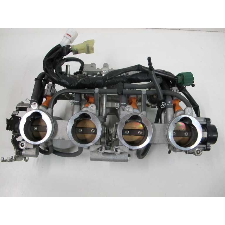 Rampe d'injection FZ 6 N de 2007