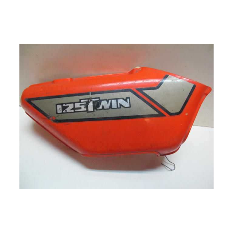 Cache latéral droit 125 Twin