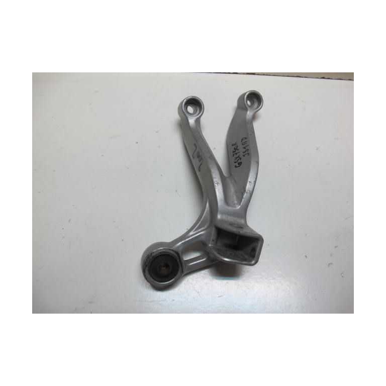 Platine repose pied passager droite 600/750 GSXR 01/03