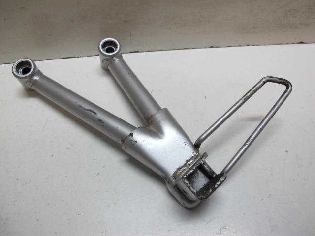 Repose-pied Passager Gauche Pour Suzuki GSF 650 Bandit N 2005-2006 - Occasion En Bon état