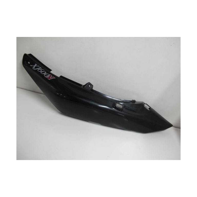 Flanc de selle gauche 600 Diversion 97/02