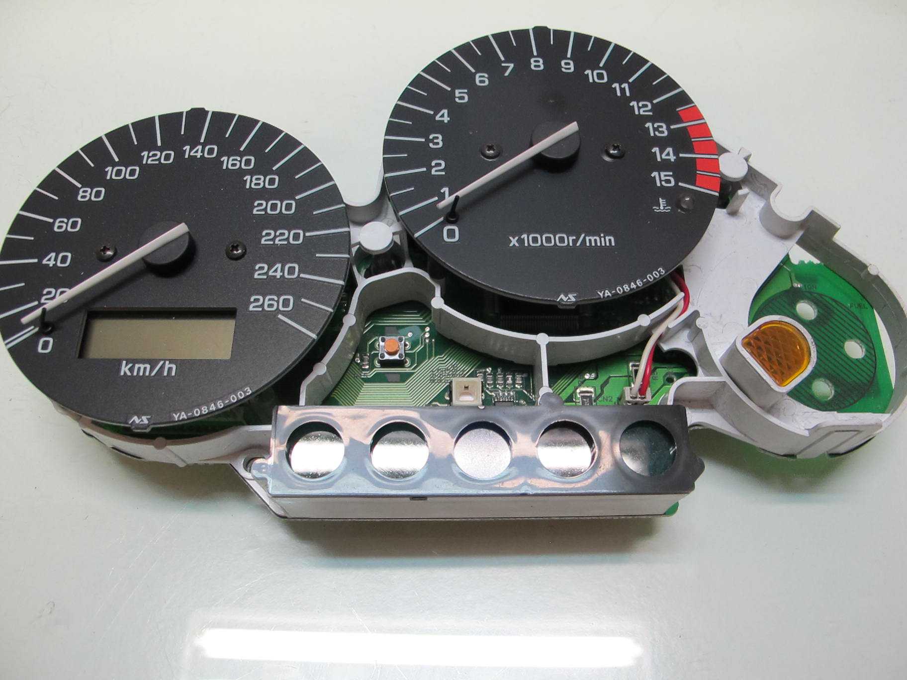 COMPTEUR DE VITESSE Tableau De Bord / 117848 Pour Peugeot 208 Style EUR