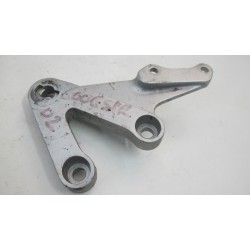 Platine repose pied droite 600 GSXR 01/03