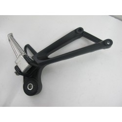 Platine + repose pied passager droit MT-03 320