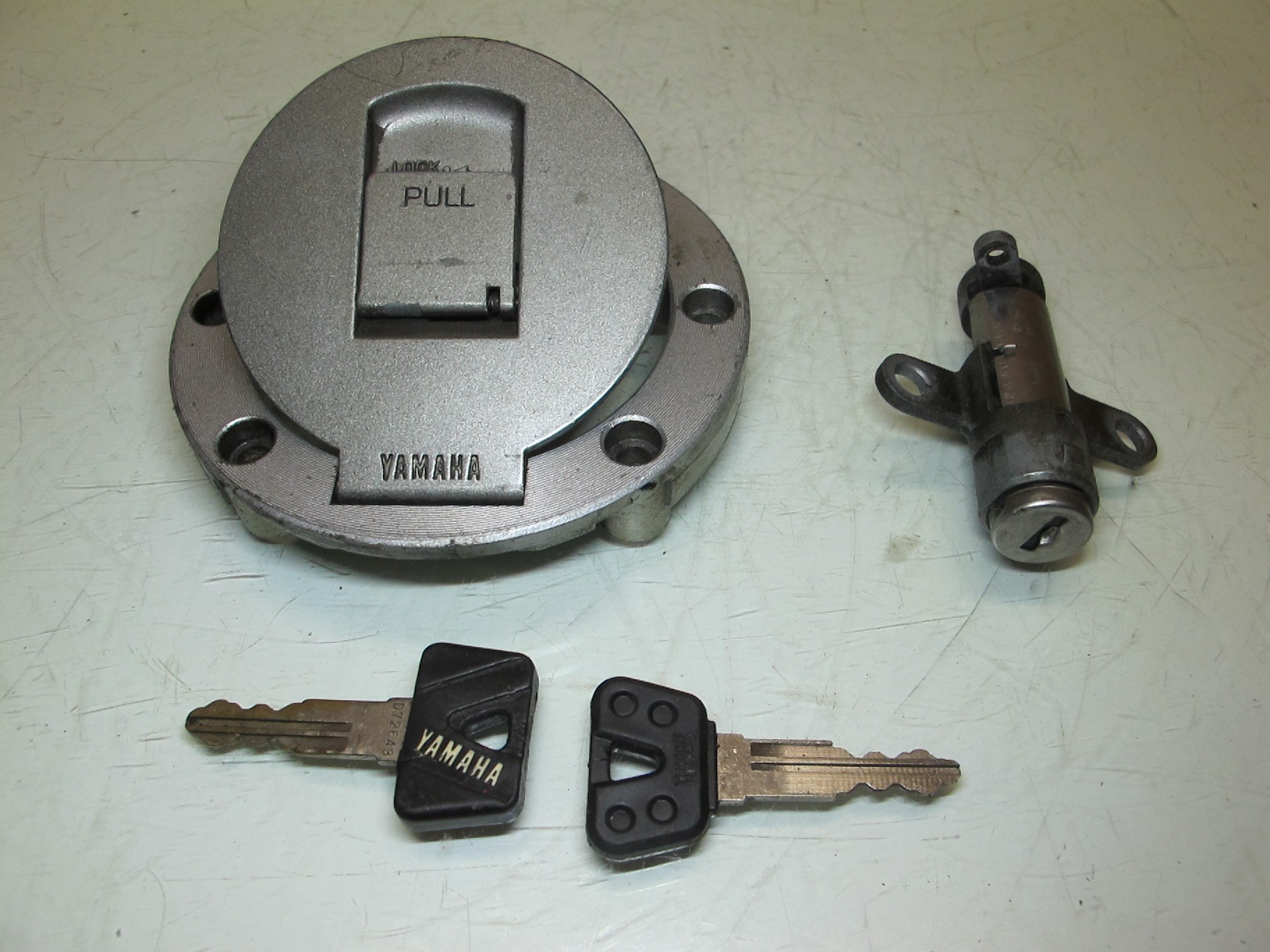Kit De Serrures Neiman + Selle + Réservoir Pour Yamaha 750 FZ (modèle 3KS) - Occasion