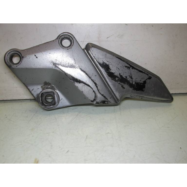 Platine repose pied pilote gauche ZZR 600 D