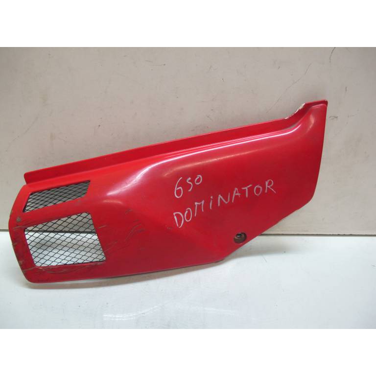 Cache lateral gauche NX 650 Dominator