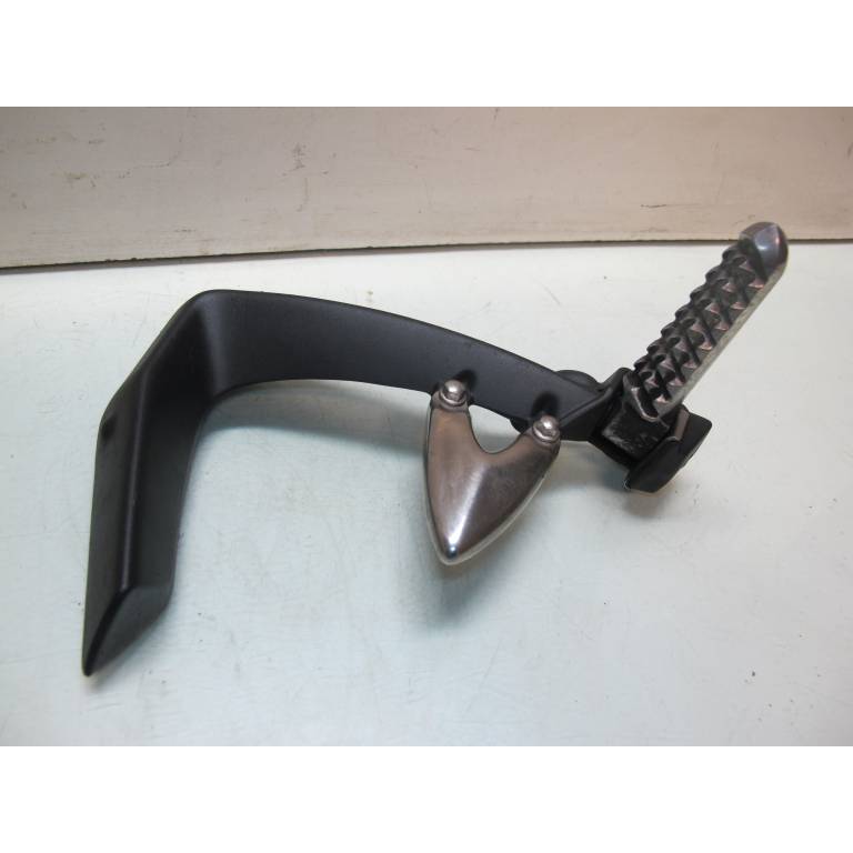 Platine + repose pied passager gauche 1050 Sprint ST de 2007