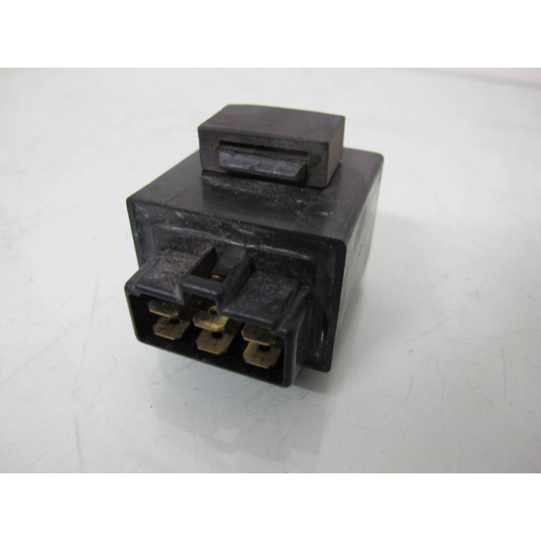Relais de pompe a essence 1200 FJ