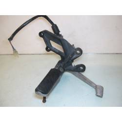 Platine repose pied pilote droite 1400 ZZR