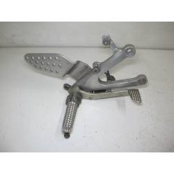 Platine repose pied pilote droite R1 00/01
