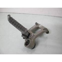 Platine repose pied passager gauche 600 ZZR