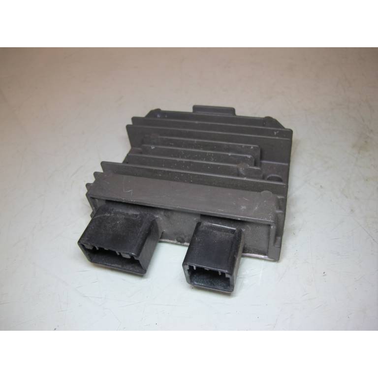 Regulateur 600 Hornet 08/20