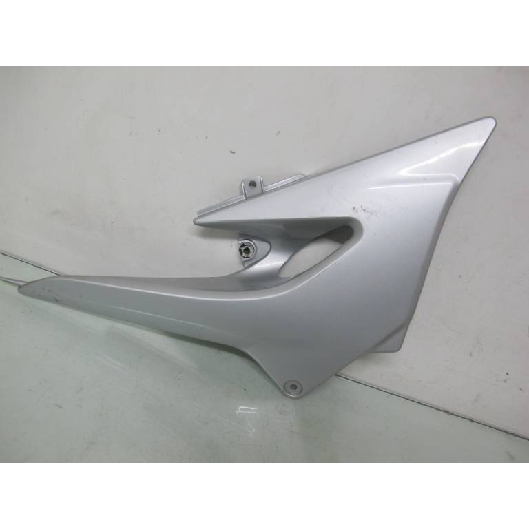 Cache lateral droit ZR7