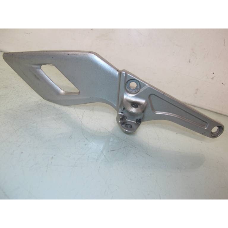 Platine repose pied pilote droite 1200 VFR